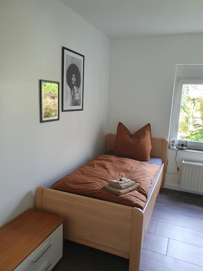 Neumuehler Hof Ferienwohnung "Stefan" Bietet 4 Schlafzimmer Und 4 Baeder , Eine Grosse Badewanne Und Grosser Terrasse Zum Garten, Kostenfreie Parkmoeglichkeiten Schwerin Kültér fotó