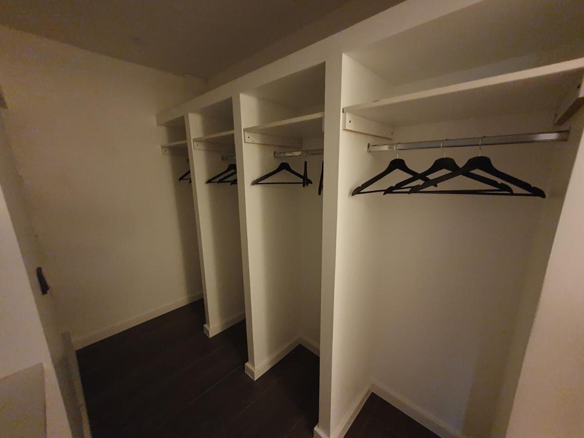 Neumuehler Hof Ferienwohnung "Stefan" Bietet 4 Schlafzimmer Und 4 Baeder , Eine Grosse Badewanne Und Grosser Terrasse Zum Garten, Kostenfreie Parkmoeglichkeiten Schwerin Kültér fotó